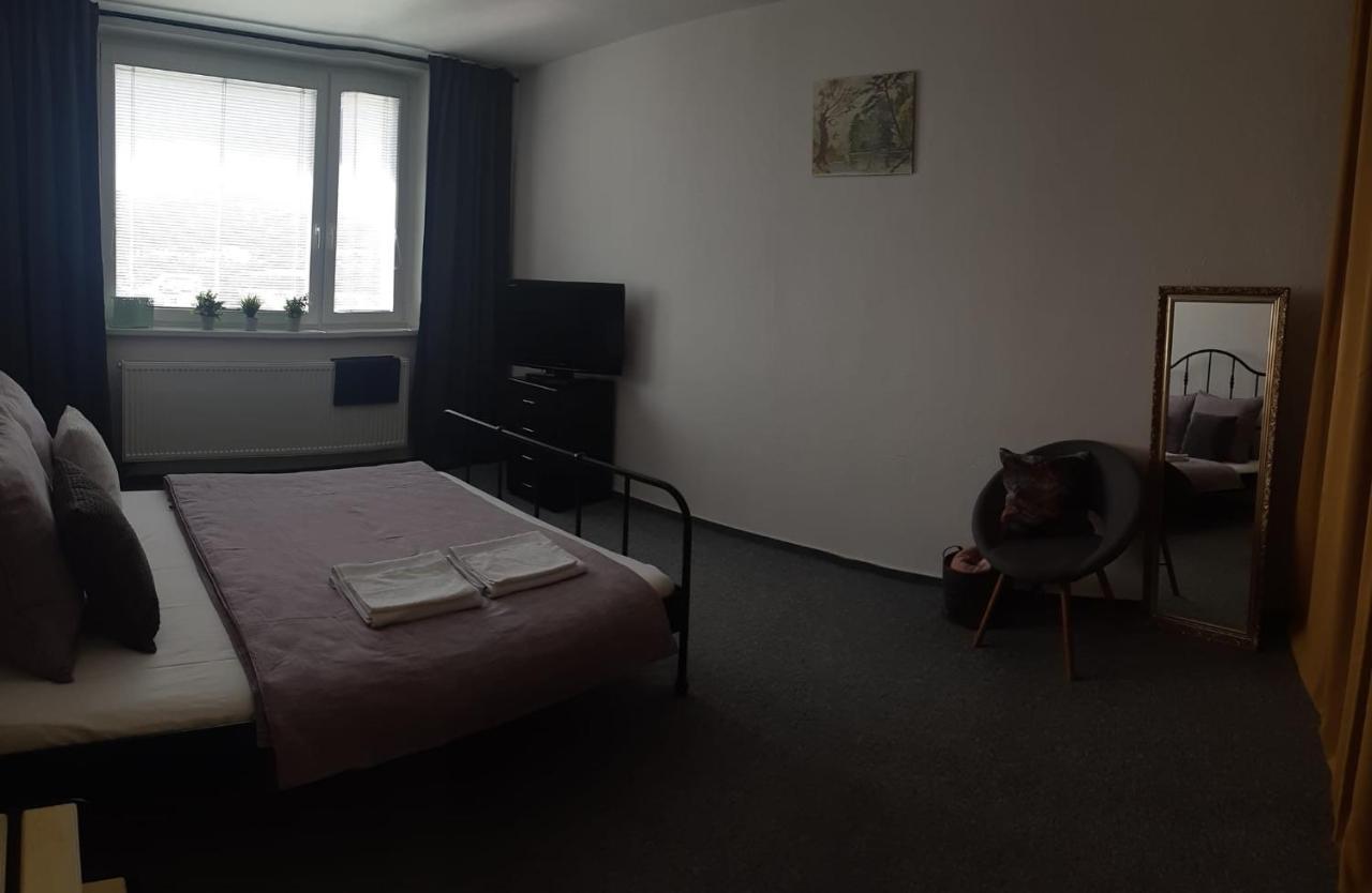 Byt Pro Dva Apartman Blansko Kültér fotó